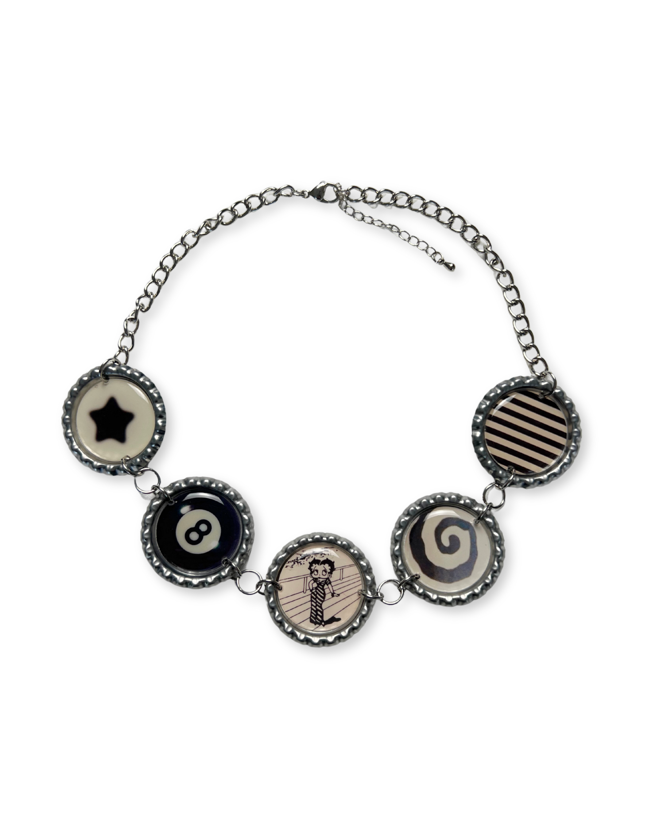 Betty B&W Necklace
